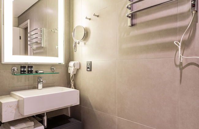 Charlie Alphaville - Foto 28