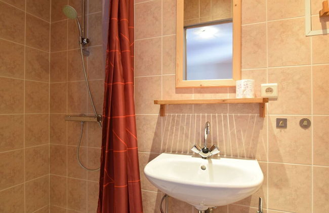 Luxury Holiday Home With Sauna - Photo 38