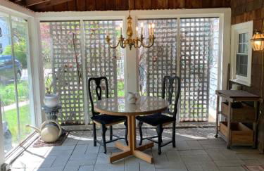 Charming 4BR colonial close to downtown - Foto 13