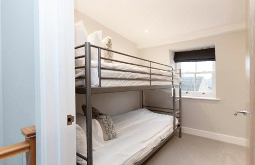 Stunning Central Windsor Town House With Parking - Foto 40