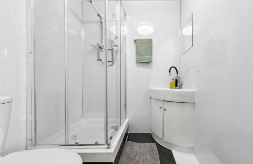 Stylish Central London Flat, Victorian Build, Sleeps 4 - Foto 17