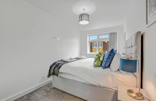 St Martins 2 Bedroom Apartments in Ruislip By 360 Stays - Foto 51