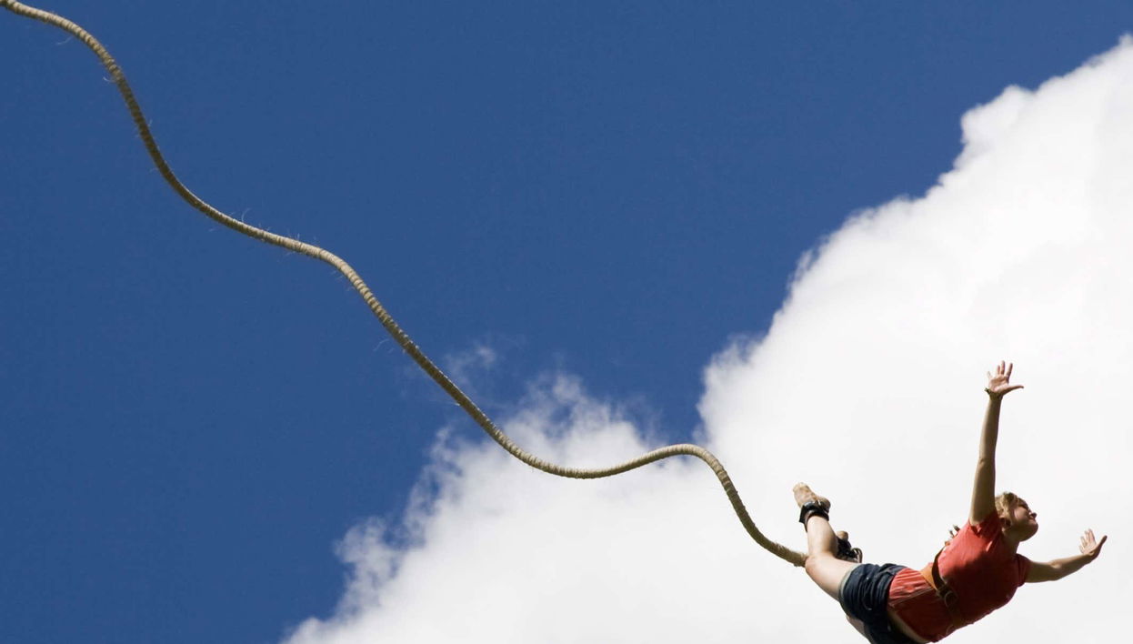 Sierra de Santiago Bungee Jump Activity - Foto 1