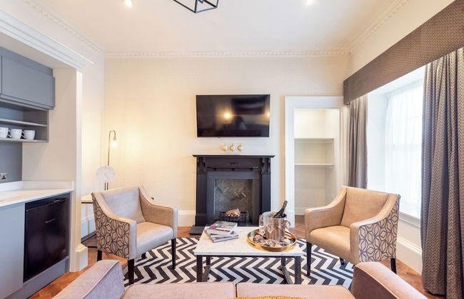 King Street Aparthotel - Photo 3