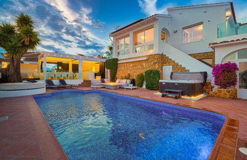 Villa Vega Luxury - Foto 1