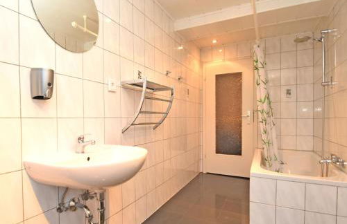 Apartment in Twistetal Oberwaroldern - Photo 30