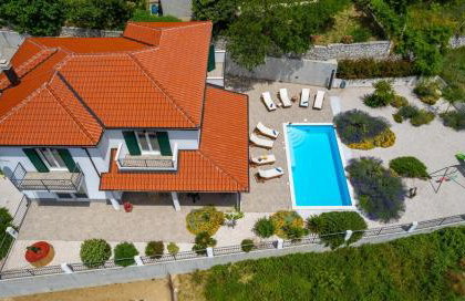 Villa Belina: 4 ensuite bedrooms, game room, heated pool, sauna & gym - Foto 3
