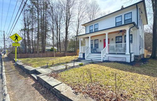 Renovated home seconds from town - Foto 3