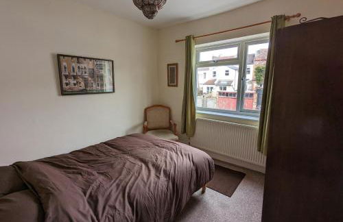 5BR townhouse Arnos Court Villa Bristol w parking - Foto 20