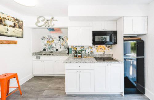 Hello Dali Surreal 2BR Retreat Nr Downtown St Pete - Foto 6