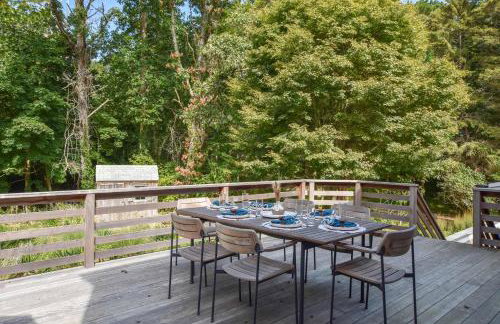 Gorgeous Renovation Walk to Water - Photo 29