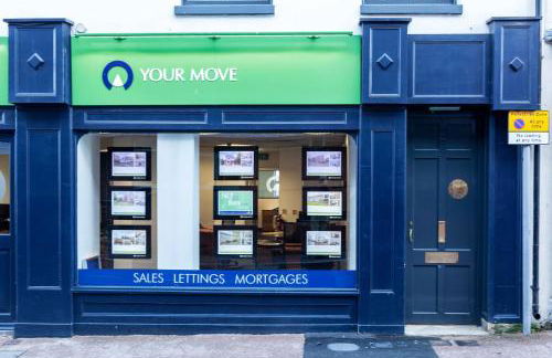 Central Apartment With 55” Smart TV+Netflix - Photo 13