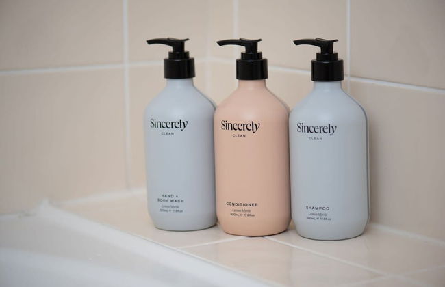 Reef Apartment Cairns - 4 Pools Resort BBQ - Photo 18