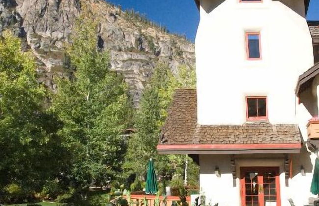 GetAways at Olympic Village Inn - Photo 52