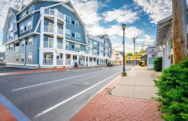 Just Beachy Charming Studio! - Photo 36