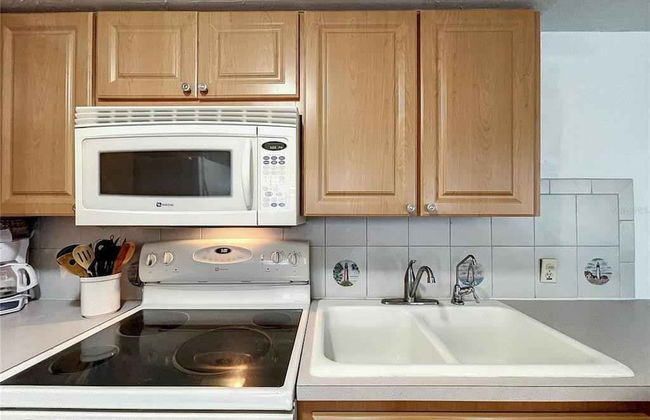 Kick back and Relax at Leisure Beach - Photo 12