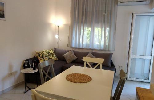Apartment Joia near Bačvice Beach with Balcony & Parking - Foto 5