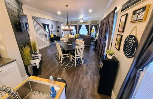 Downtown Kzoo with 3rd Floor Arcade Room - Foto 56