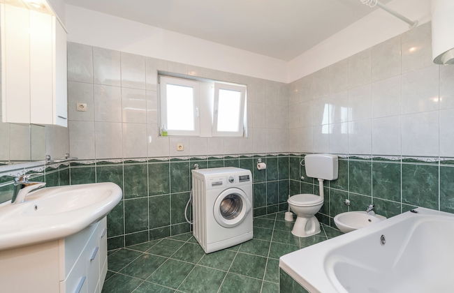 Family Friendly Pool House Ana - Foto 25