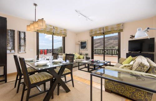 3BR Jandia House - Private Pool, Seaviews & Golf - Photo 3