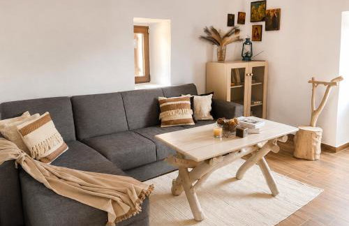Nigos - Photo 17