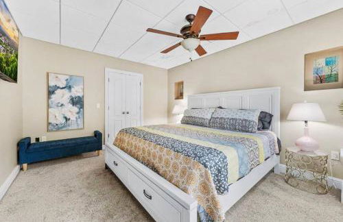 Lush Palace Has Power and Water, MTR Options - Foto 37