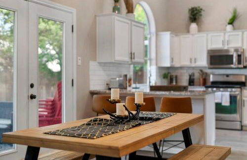 Sun Filled Home W Gorgeous Pool HotTub Gameroom - Foto 19