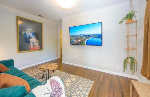Charming and Cozy 1 Bedroom 1 Bathroom Guest Suite in Silverlake - Foto 1