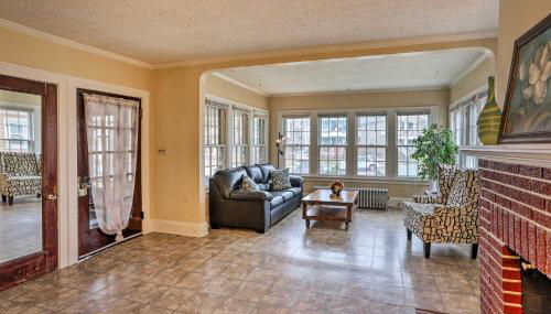 Lakewood Home with Yard about 8 Mi to Cleveland! - Photo 4