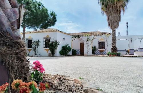 Cortijo Las Cruces Guillena - Sevilla - Foto 4