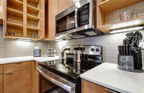 Luxurious Studio, Work from Home, Wifi, Riverwalk - Photo 20