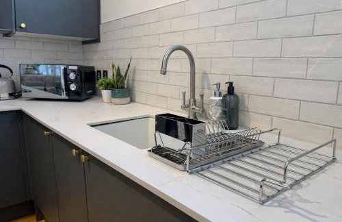 The Old Borough Library - Staffordshire - Photo 16