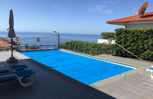 Blue Villa - Photo 2