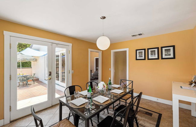 Dandelion by Avantstay Pool, 0.2mi to Downtown! - Foto 12