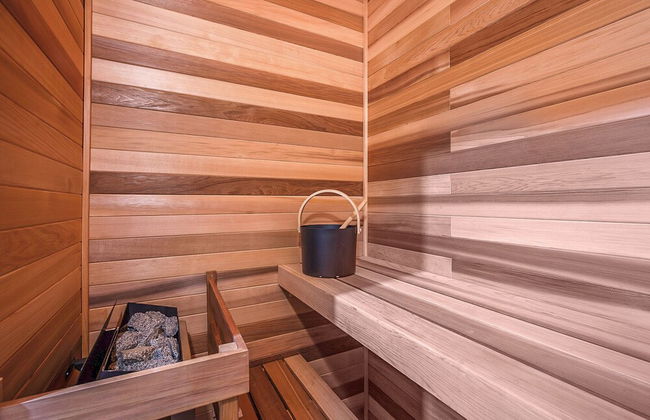 Chalet Monashee-brand New High End W/amazing Views - Photo 28