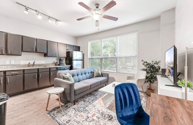 Comfy Soco 1BR King Suite w Gympickleballlaundry - Foto 1