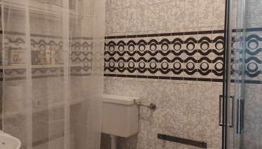 LFSUITE LuganoLake Terrazza Spiaggia privata Parking WI-FI Netflix - Foto 5, Shower