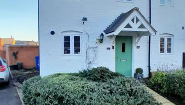 Silverstone White House - Photo 1