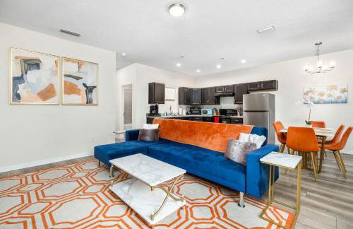 Beautiful Home, Walk to UF, Newly built - Foto 18