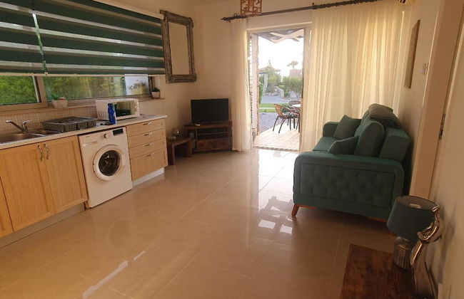 Charming 1-bed Garden Apartment in Tatlisu - Foto 8