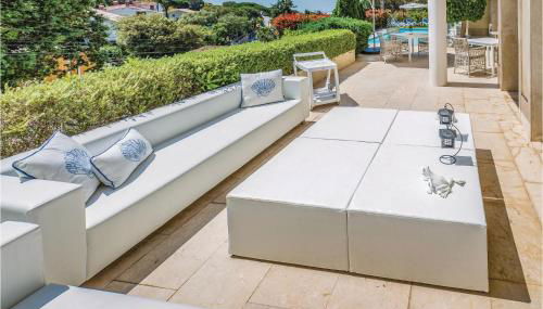 5 Bedroom Amazing Home In Cabrils - Foto 3