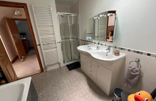 Luxury Seaside Home with Incredible Views - Foto 19