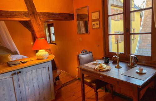 La Maison Bleue - Historic House in the Heart of Riquewihr - Foto 73
