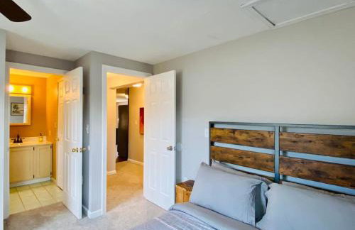 16 A COZY GETAWAY 4BED 3BATH HOME W FIRE PIT - Foto 6