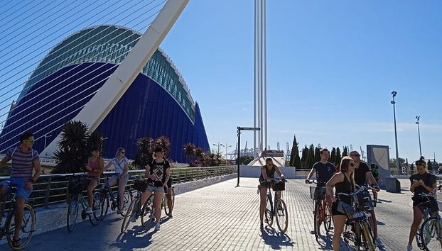 Exclusivo tour privado en bicicleta eléctrica por Valencia - Foto 3