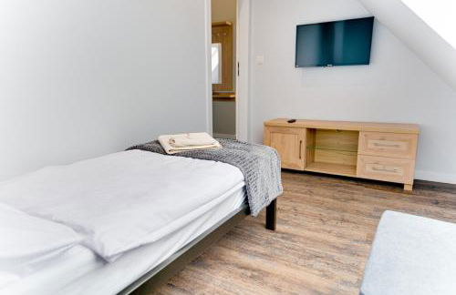 VIP Apartment A 64qm 4 Zi DG Wohnung klimatisiert großes Bad u Küche max 4 Gäste inklusive Schlafsofa - Foto 7