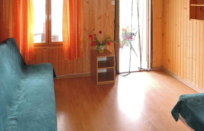 Bungalow in Wrzosowo Near Baltic Sea Beach - Photo 3