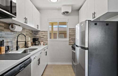 10 min to Red Rocks & KING BED & 7min to I70 & DT Golden & STR-25-0009 - Photo 6