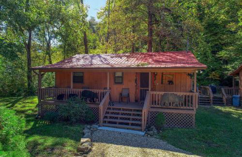 Wandering Creek - 2 Bedrooms, 1 Baths, Sleeps 6 Cabin by RedAwning - Photo 2