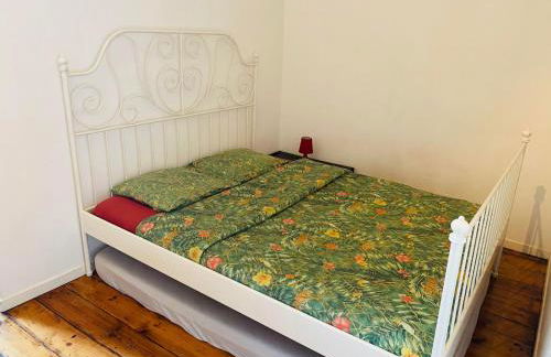 Appartement T2 sur la place du marché de Wazemmes - Foto 2